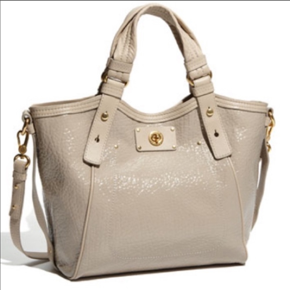 Marc by Marc Jacobs Totally Turnlock Helena Beige